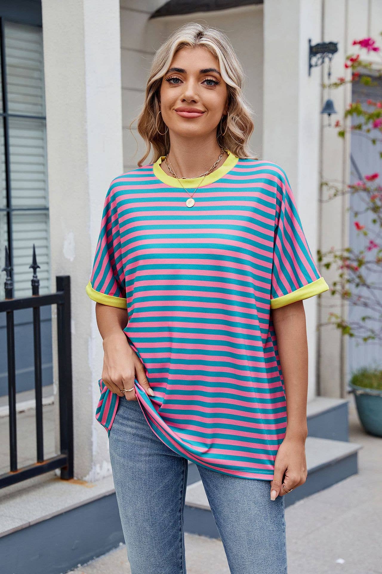 Round neck sleeved striped short-sleeved T-shirt