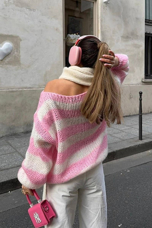 Slouchy long-sleeved sweater with crew neck stripes