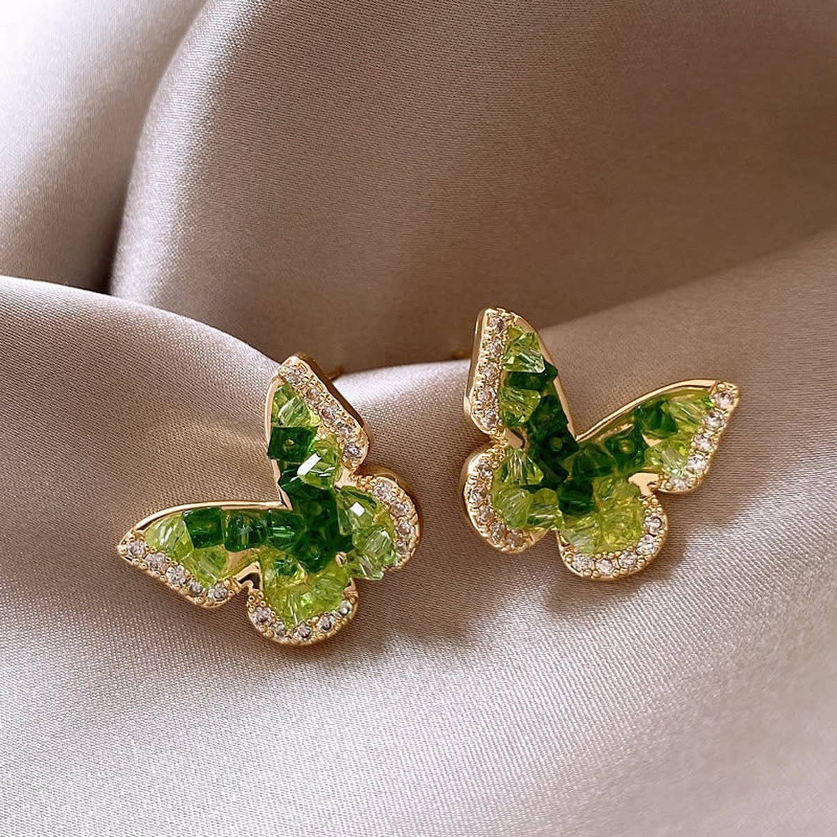 ELEGANT AND HIGH-END BUTTERFLY EARRINGS FOR WOMEN