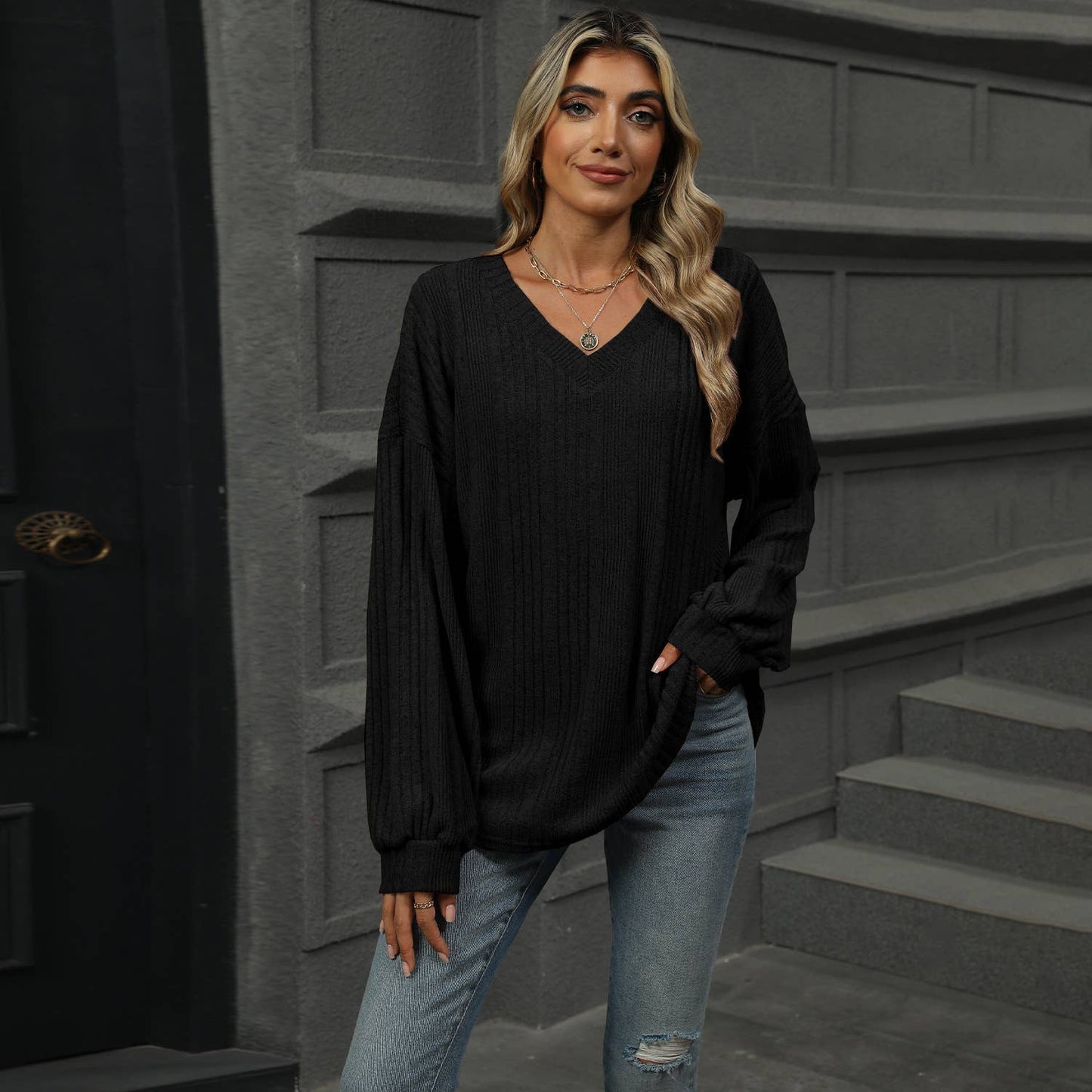 SOLID COLOR V-NECK BAGGY PIT STRIP SHIRT