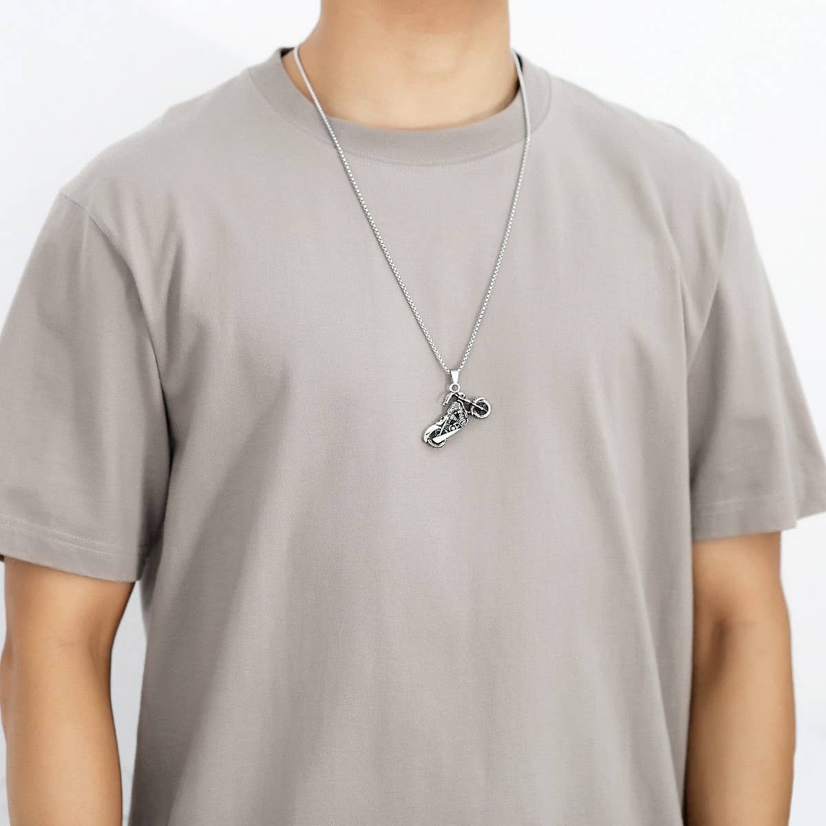 HIP HOP MOTORCYCLE PENDANT NECKLACE