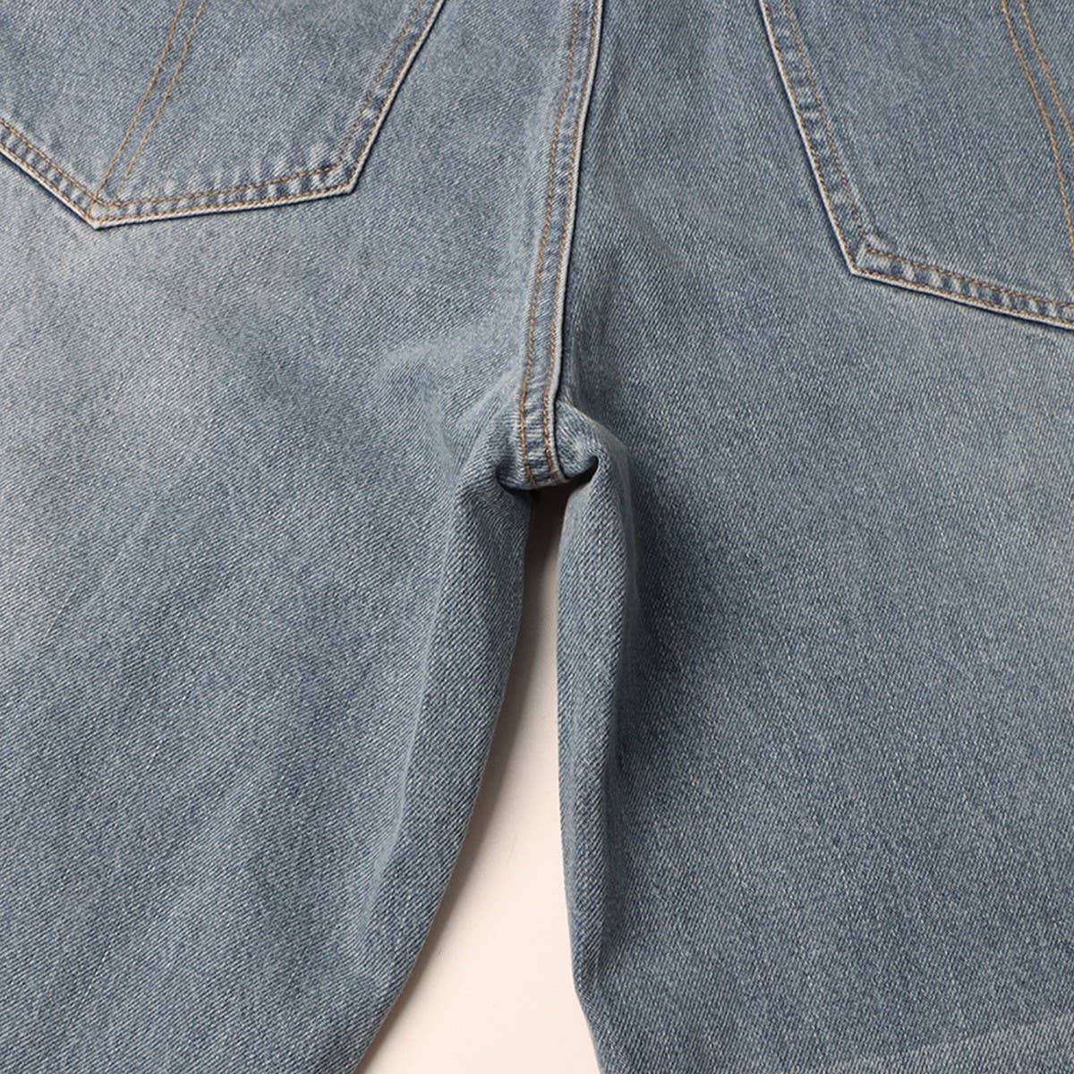 HIGH WAISTED COLOR BLOCKING STRAIGHT CASUAL JEANS_CWJP0200