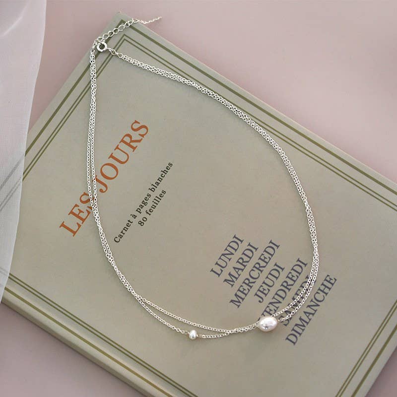 A high-end and simple freshwater pearl necklace