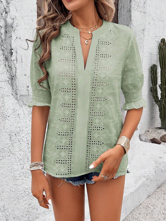 V-neck puffy sleeve cutout hairball lace T-shirt