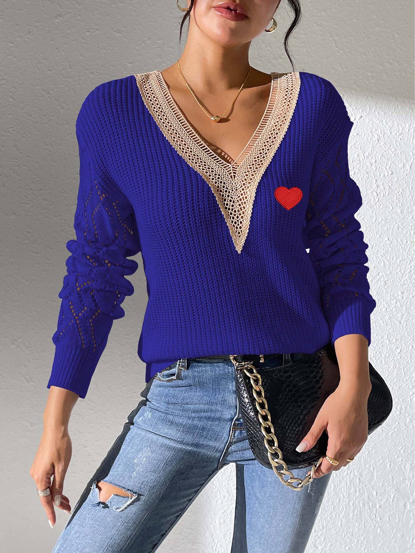 LACE PATCHWORK V-NECK TOP IN CONTRASTING COLORS