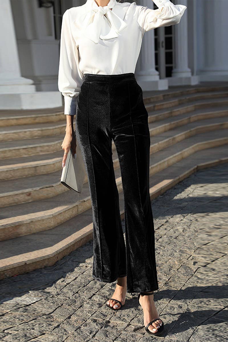 High-waisted casual pants in golden velvet