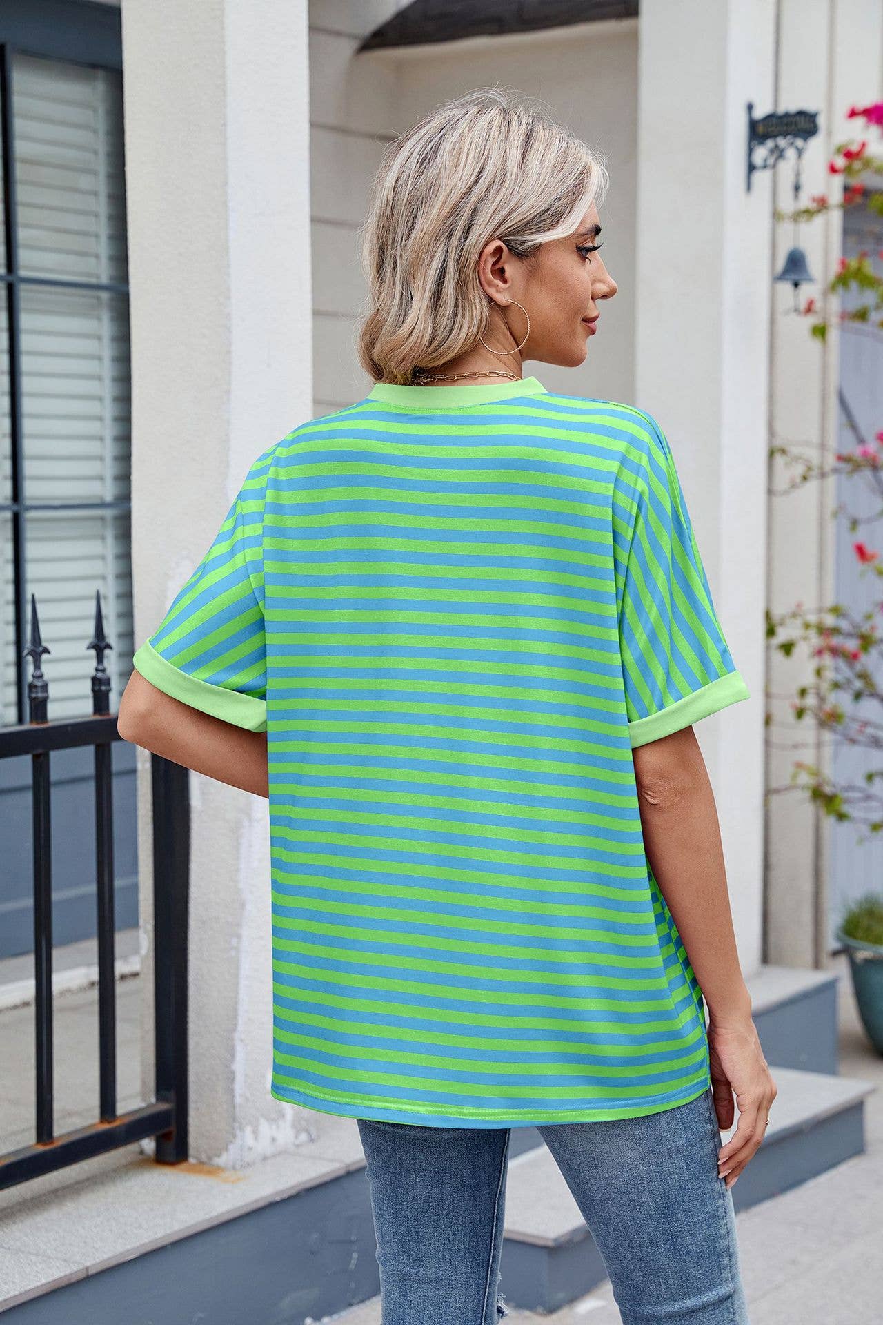 Round neck sleeved striped short-sleeved T-shirt