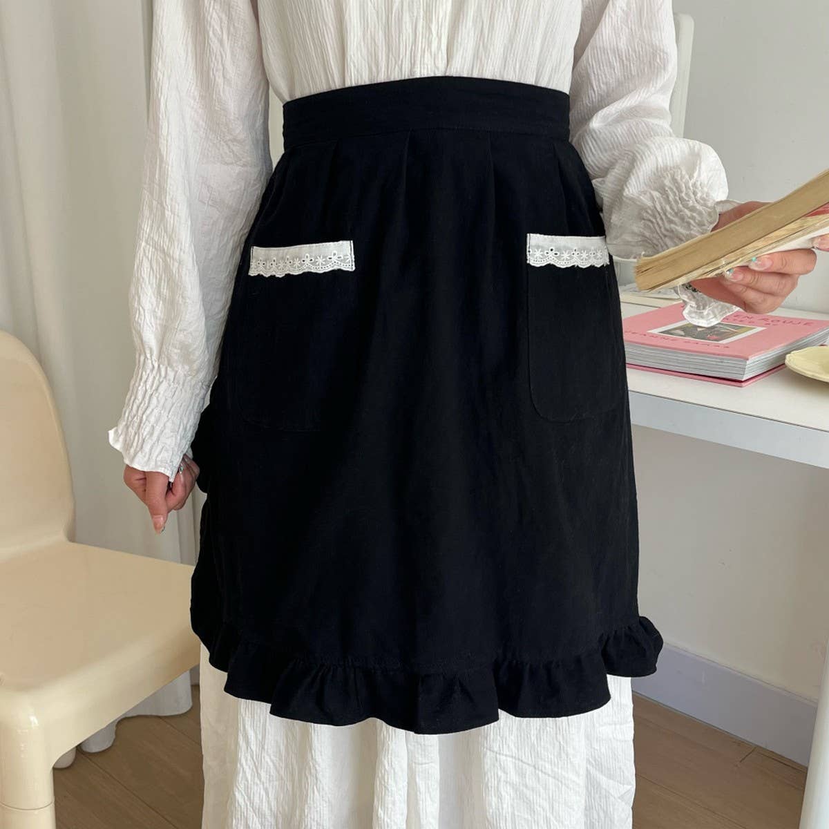 WATERPROOF HALF-LENGTH COTTON LACE APRON