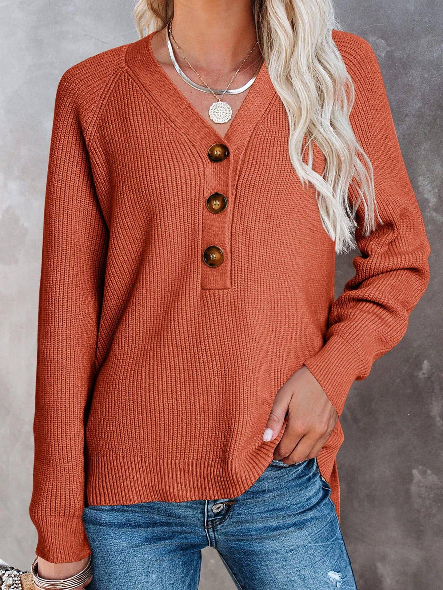 KNIT PULLOVER V-NECK SINGLE BREASTED SWEATER