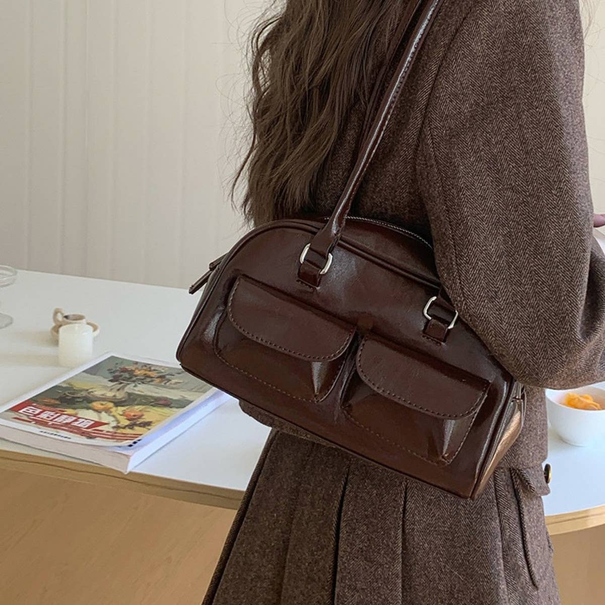 SOLID COLOR VINTAGE SHOULDER HANDBAG_CWAB2599