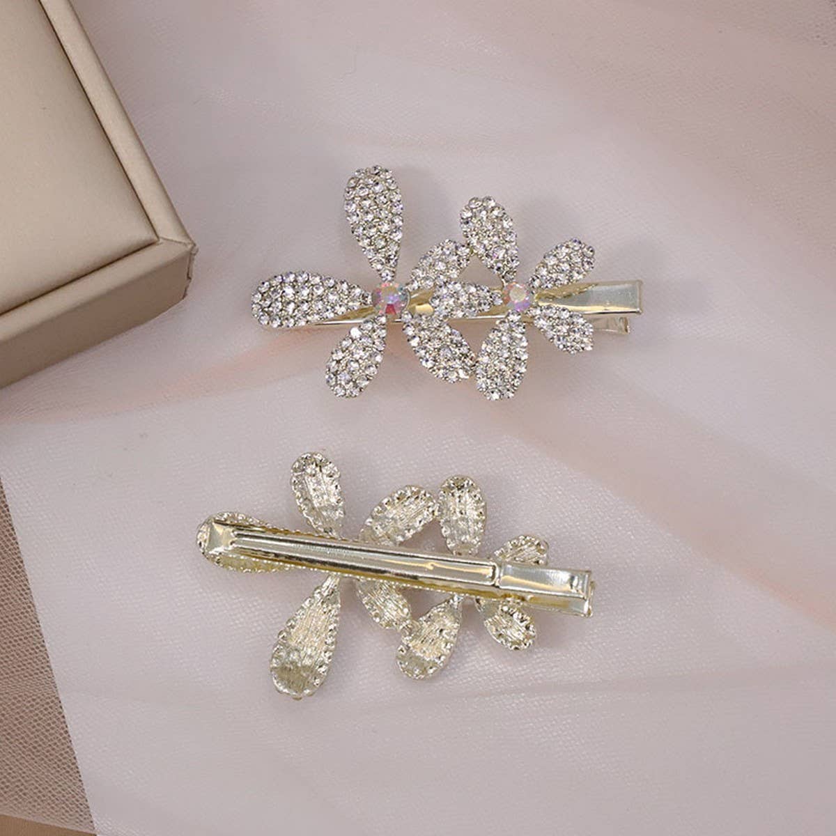 PEARL RHINESTONE FLOWER HAIRPIN DUCKBILL CLIP_CWAHA4741
