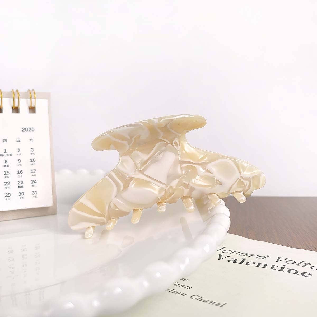 Colored dopamine acetate plate gripper hair clips