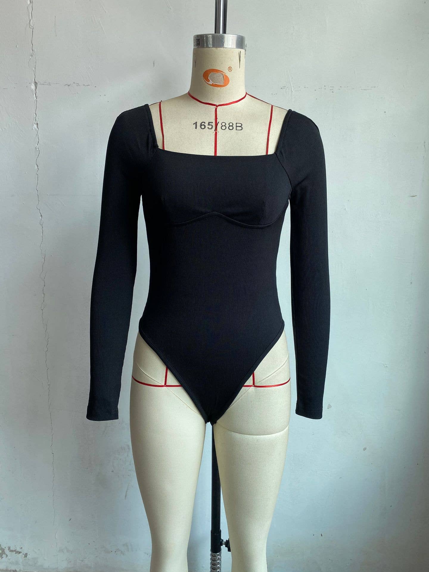 Tight-fitting square-neck striped jumpsuit