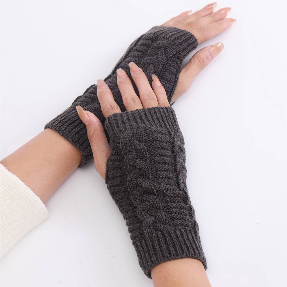 FASHION SHORT TWIST FINGERLESS GLOVES_CWAG0092