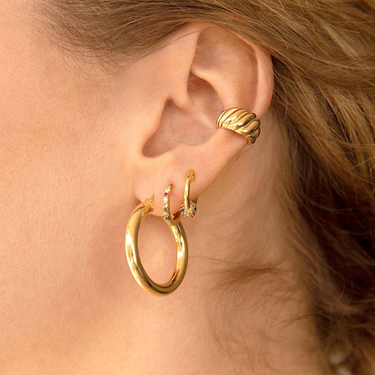 FASHIONABLE COMMUTER TEMPERAMENT HOOP EARRINGS