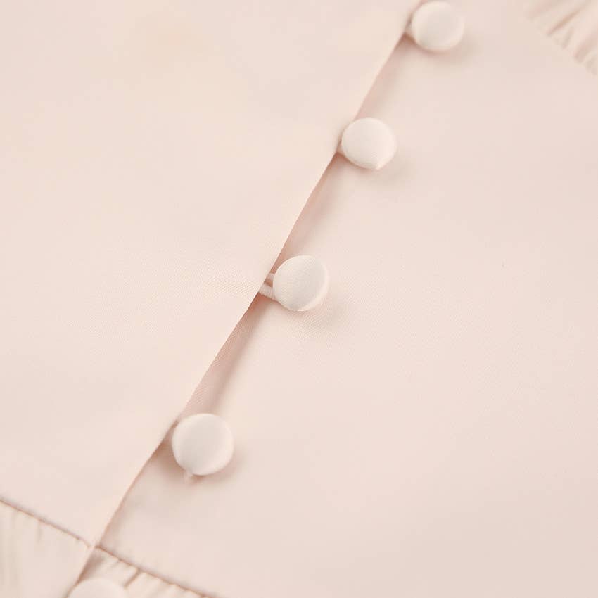 CWDMD4167_VINTAGE SATIN COURT DRESS WITH WAIST AND V-NECK