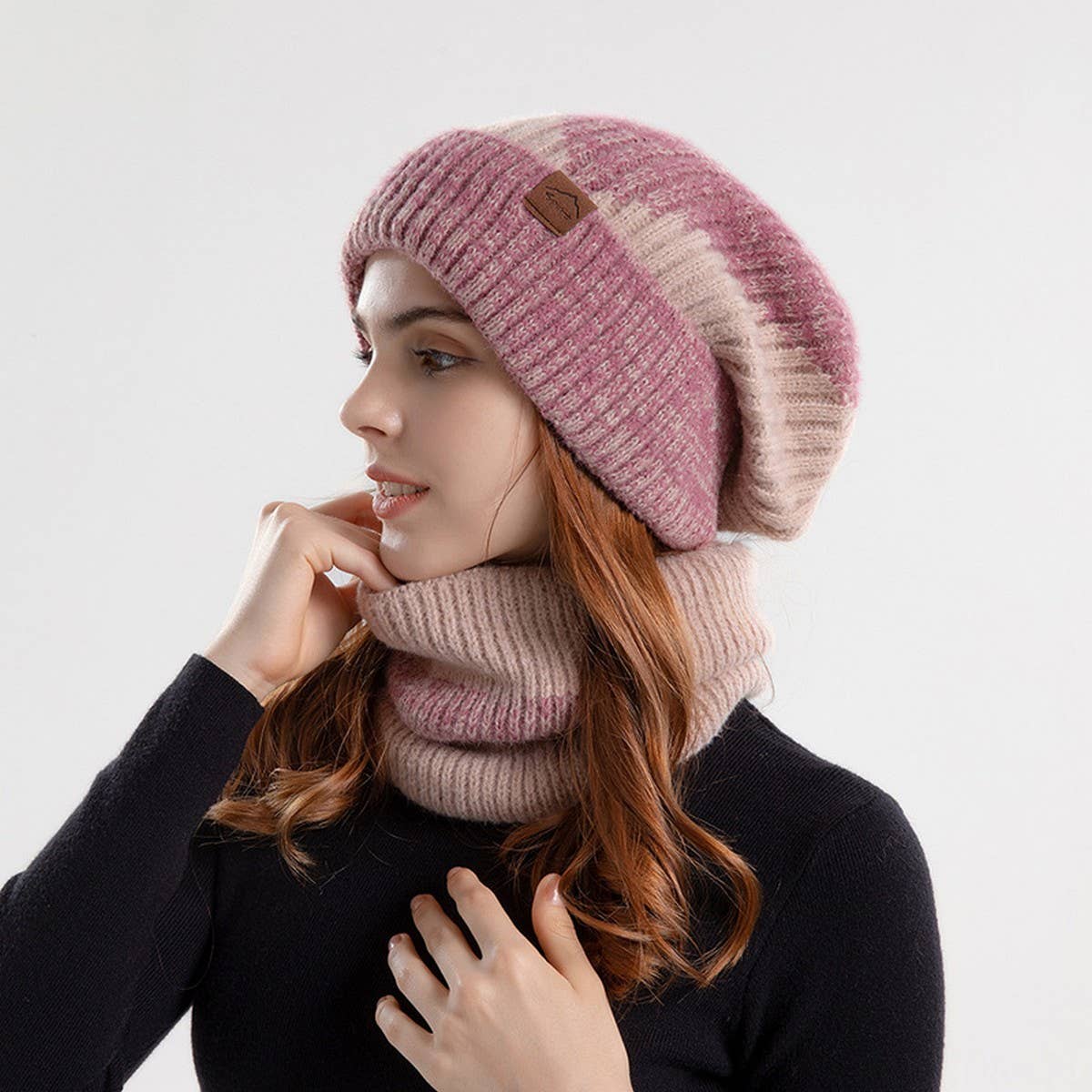 WINTER TWO-COLOR HAT AND SCARF TWO-PIECE SET