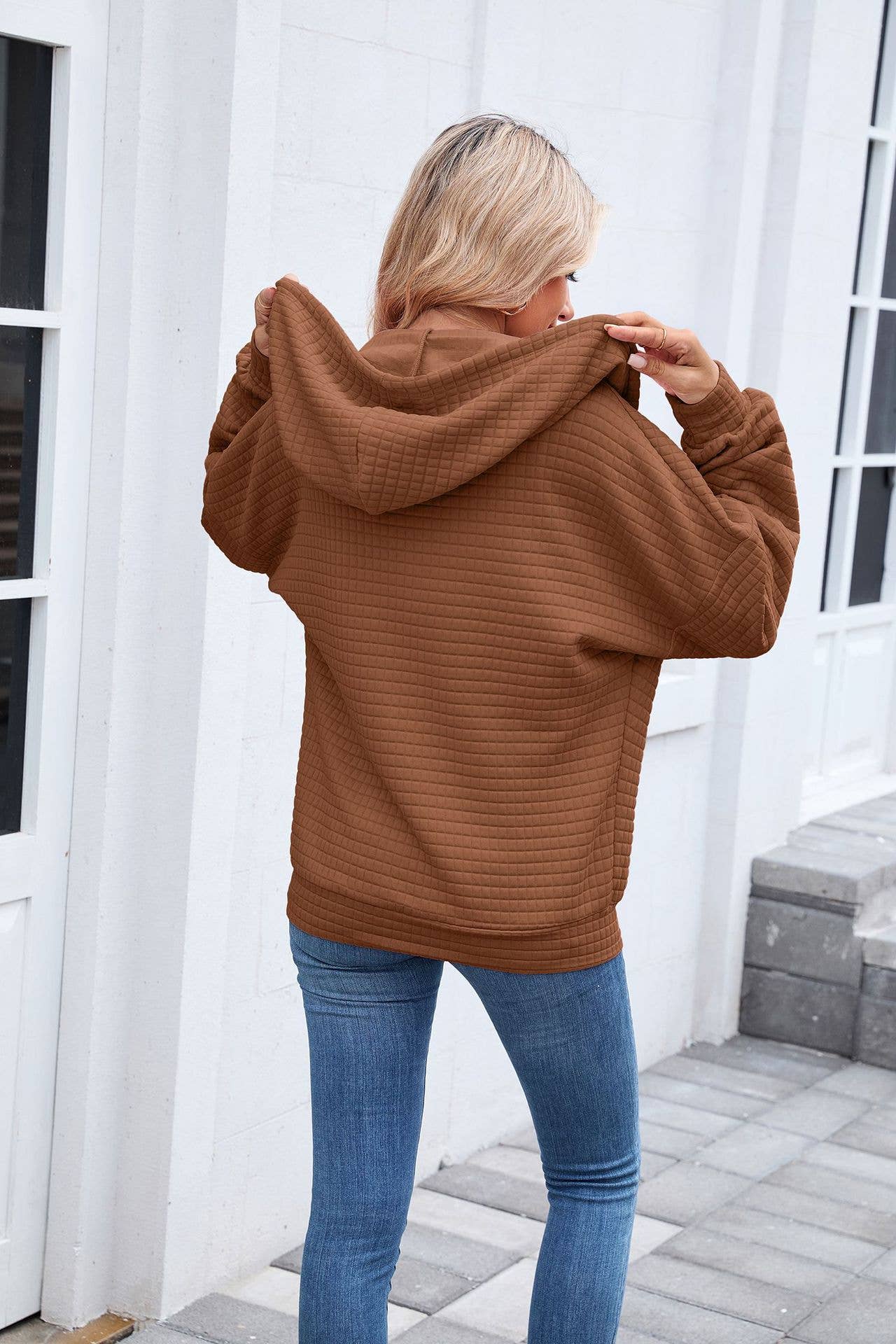 Solid-color zipper long-sleeved hooded coat