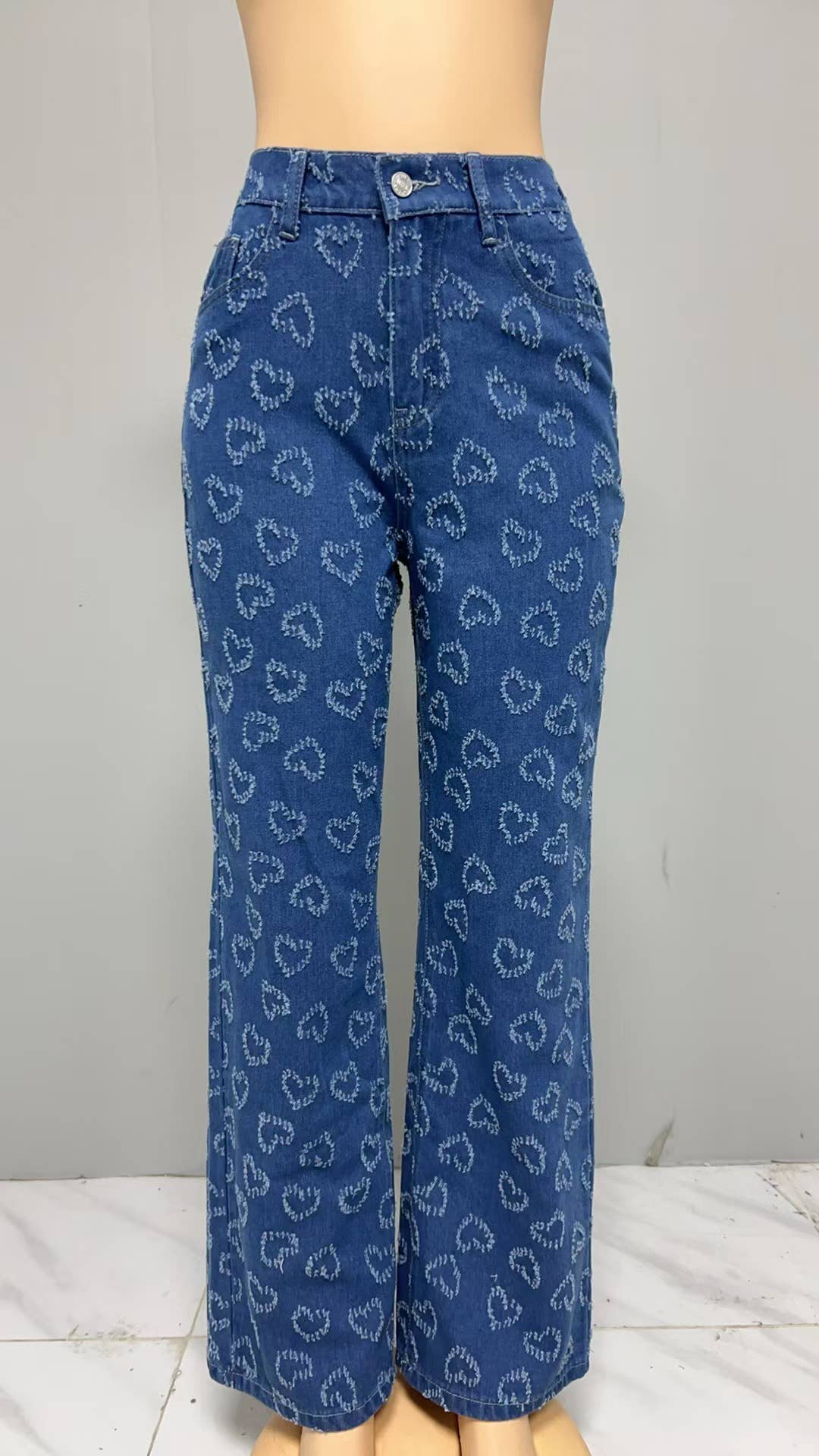 Heart-shaped crocheted washed straight-leg jeans