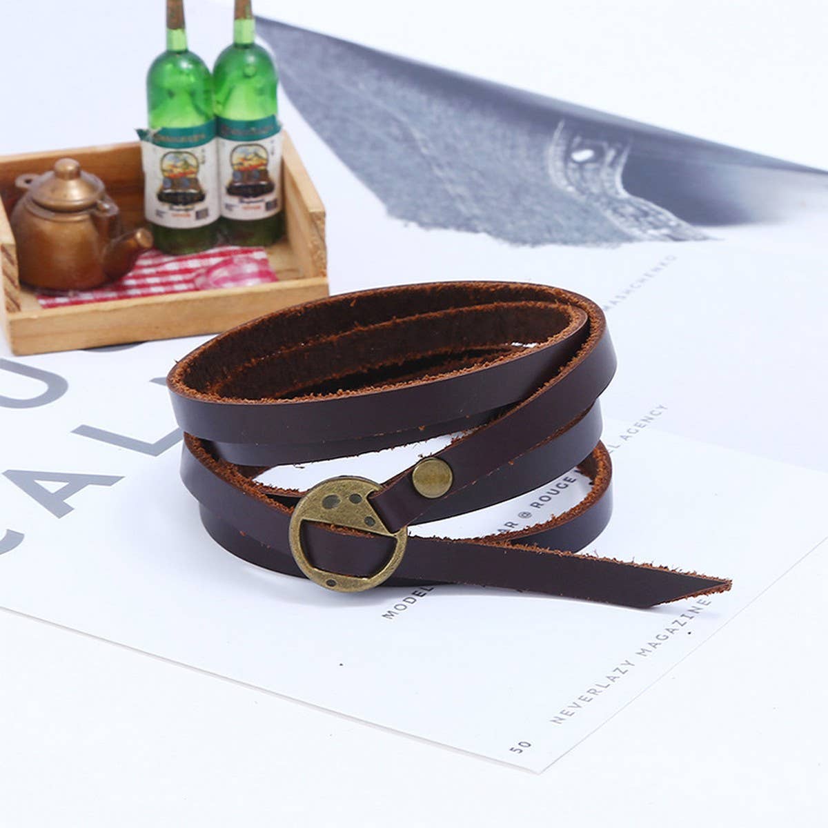 NEW FIVE-CIRCLE EMBOSSED LEATHER BRACELET