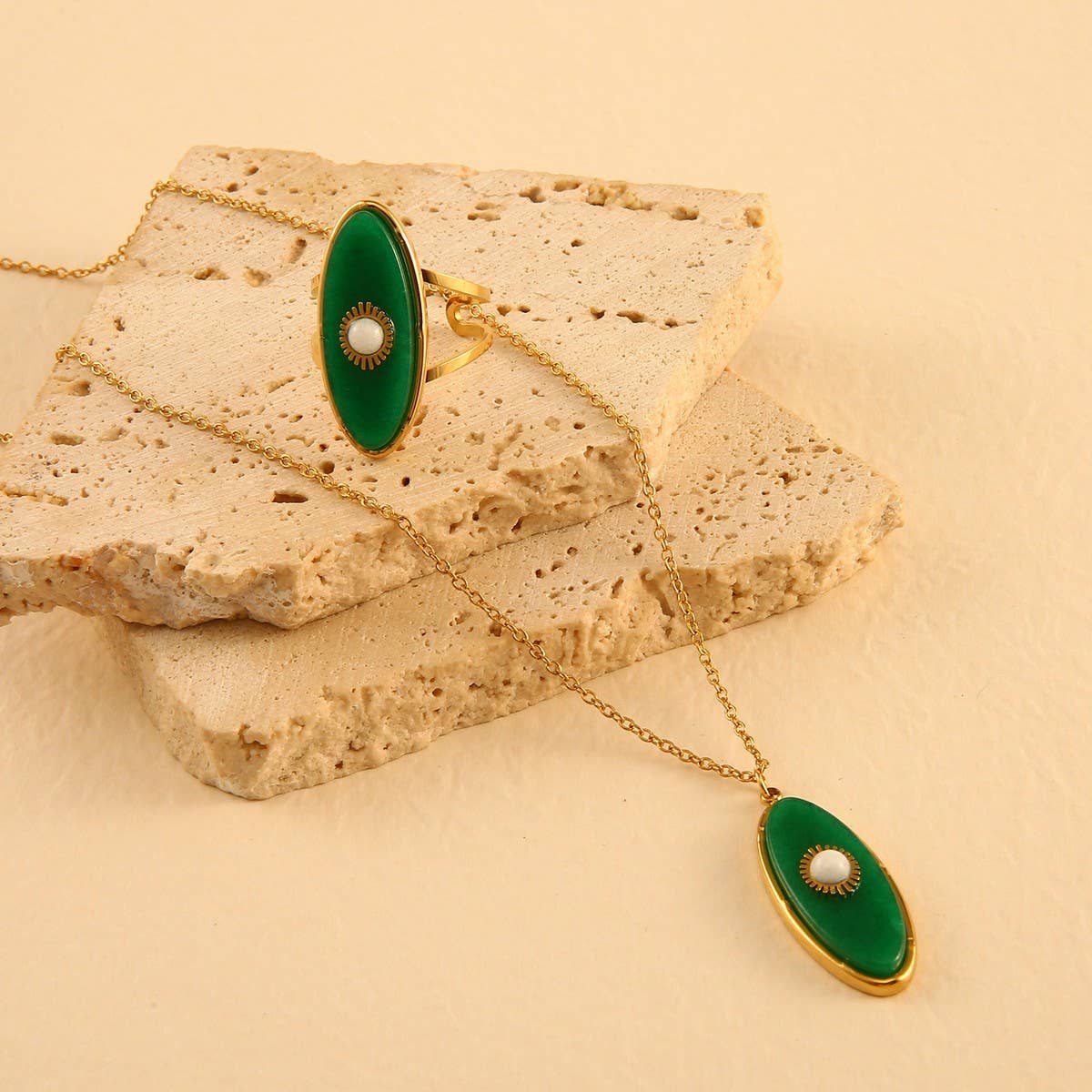 18K Steel Necklace Ring Set with African Jade_CWMM8875