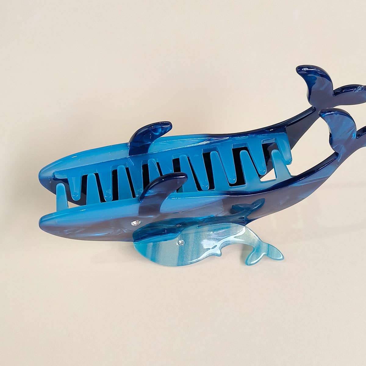 OCEAN WHALE SHELL FISH SEASHELL HAIR CLAW CLIPS_CWAHA0550