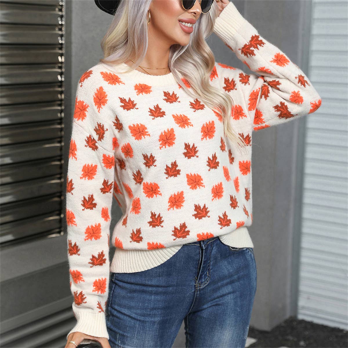 LEAVES CHRISTMAS CREWNECK SWEATER KNIT