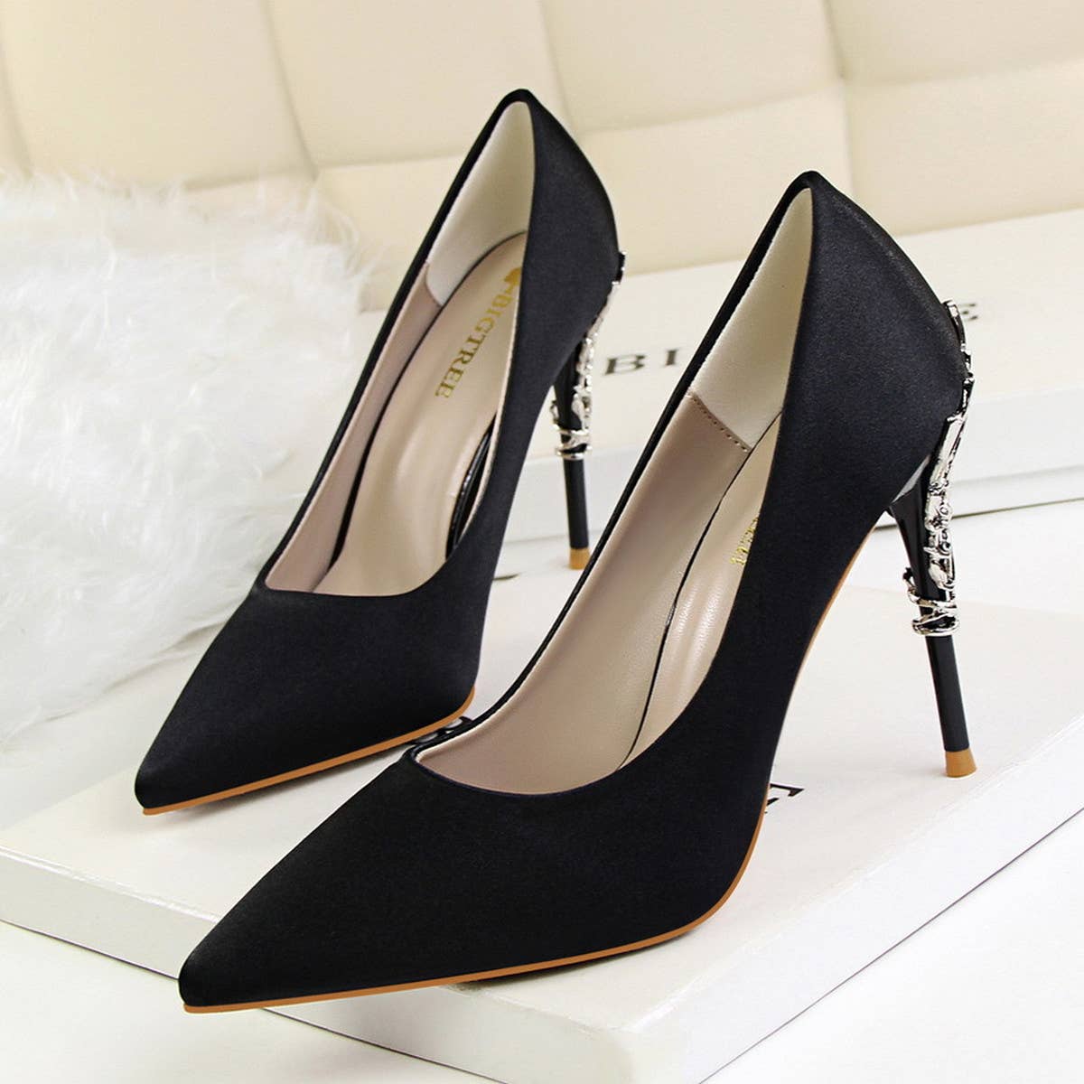 WOMEN POINTED TOE HIGH HEELS