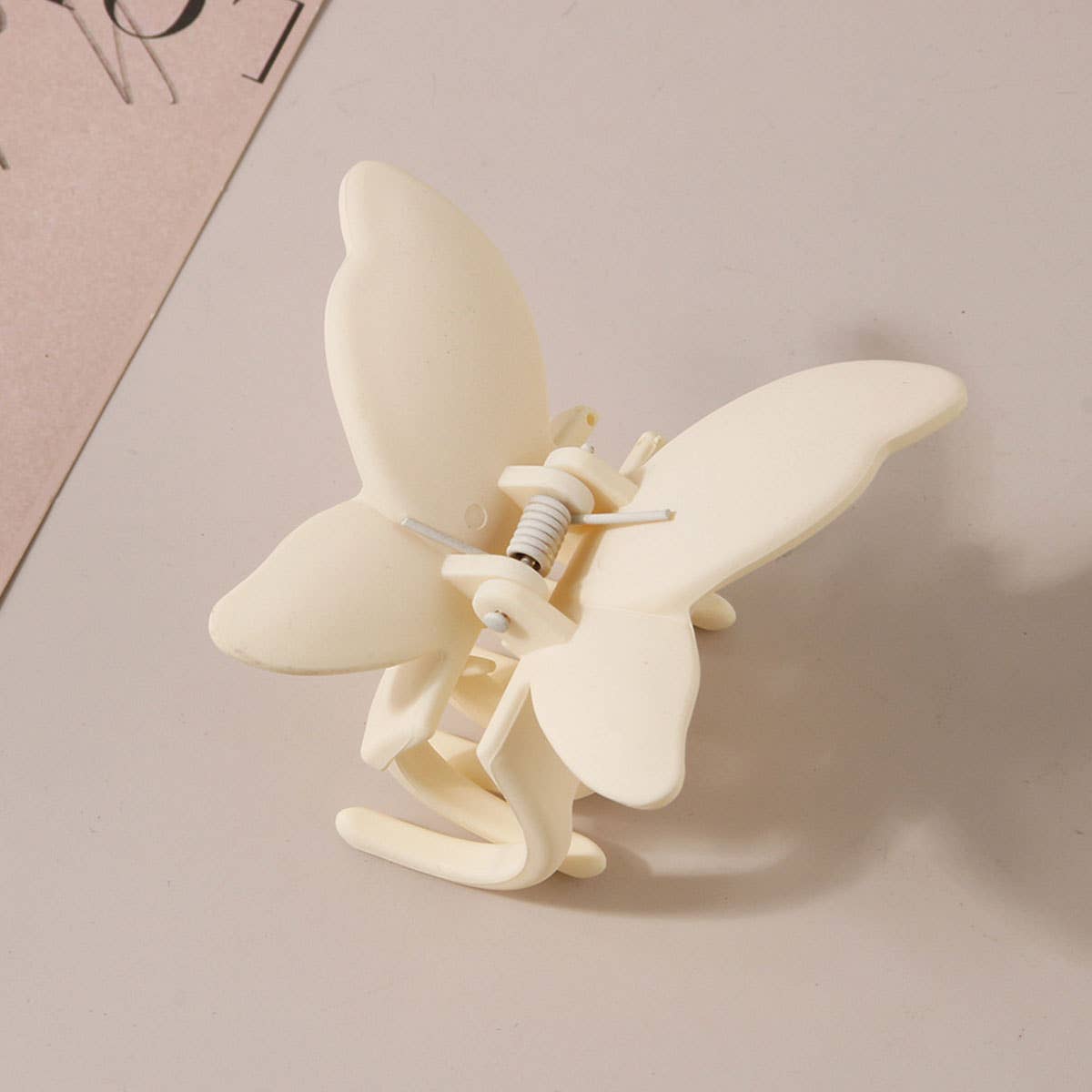 Matte Butterfly Hair Claw Clip ? Strong & Stylish_CWAHA0087