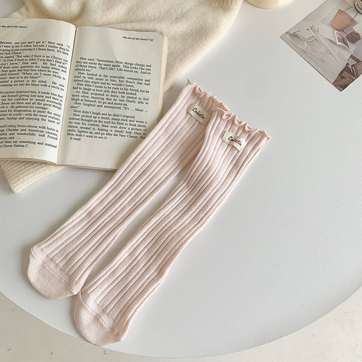WOMEN  FLOWER  EAR EDGE LONG CREW SOCKS