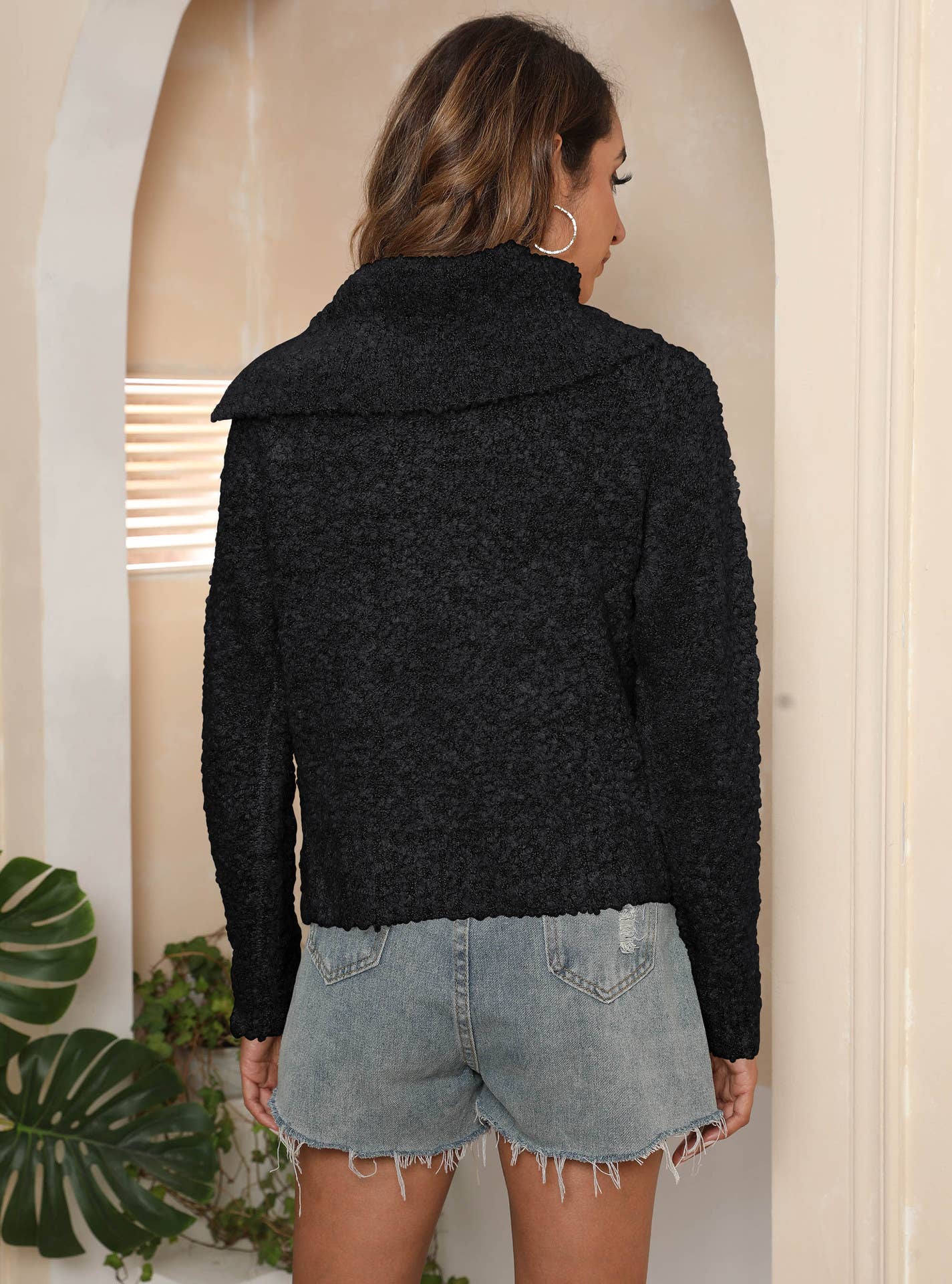 SOLID IRREGULAR LARGE LAPEL THICK BASE SHIRT