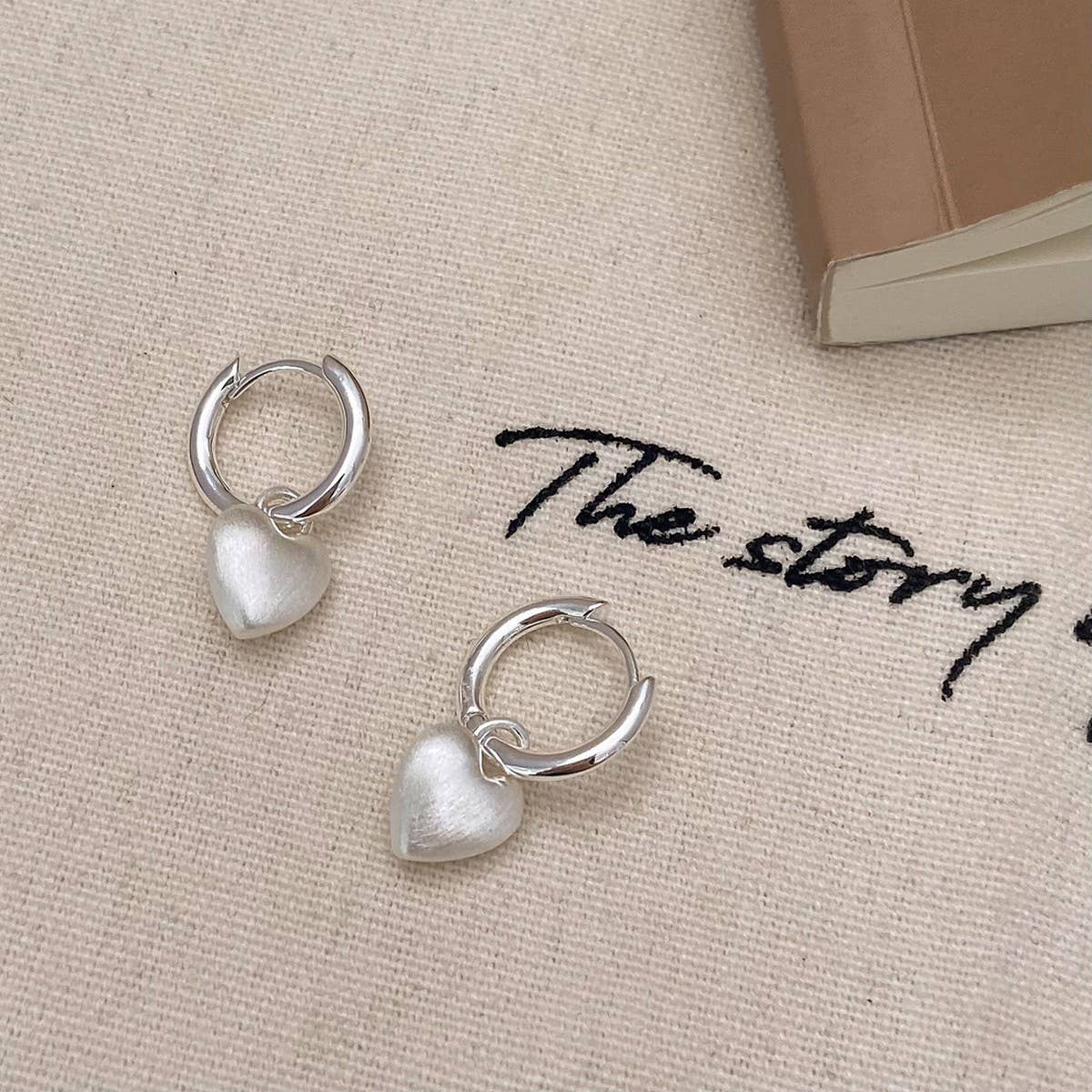 VALENTINE'S DAY HIGH-END FROSTED HEART EARRINGS