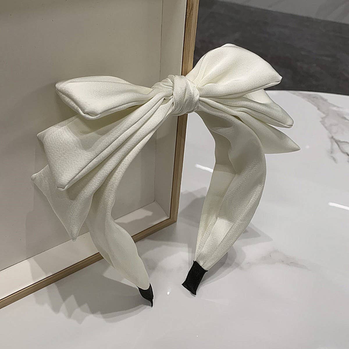 FRENCH RETRO THREE-LAYER BOW HEADBAND