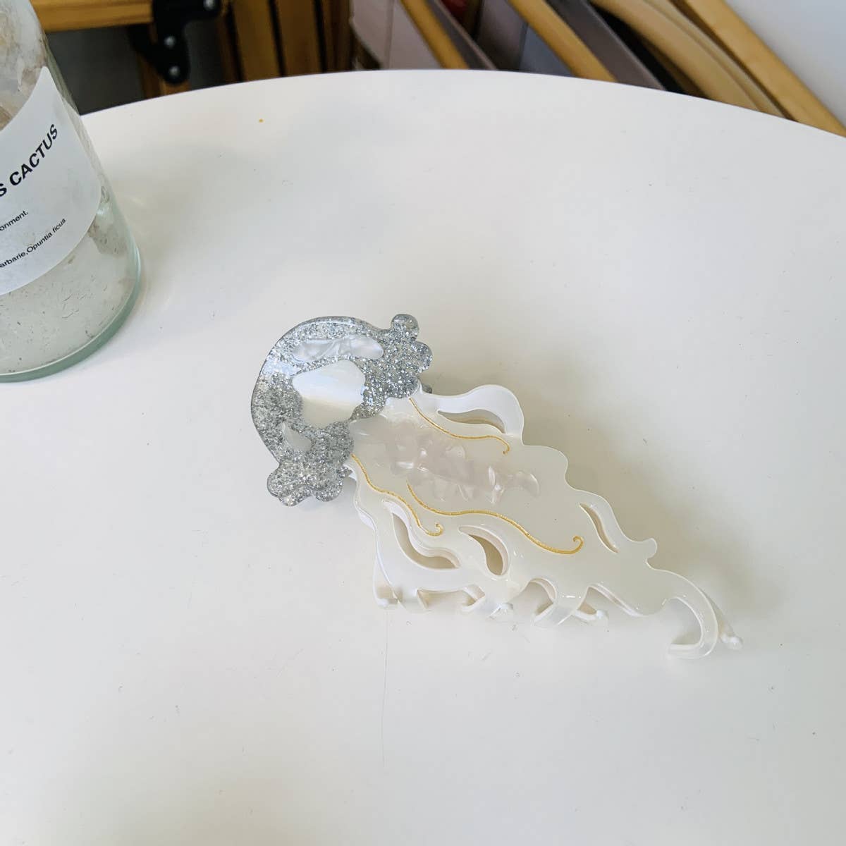 CWAHA4502_LONG TAILED PATTERNED JELLYFISH HAIR CLIP