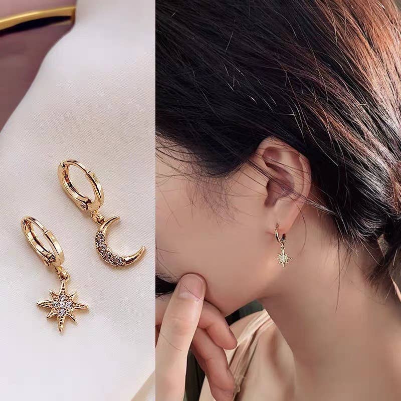 Asymmetric star-moon-ear diamond earrings