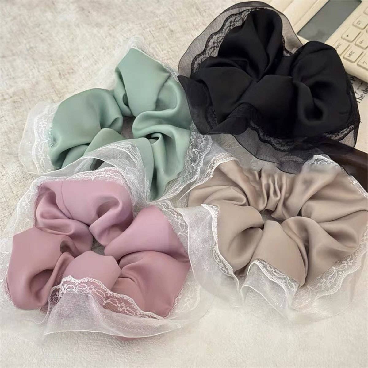 HIGH-END RETRO LACE HAIR TIE
