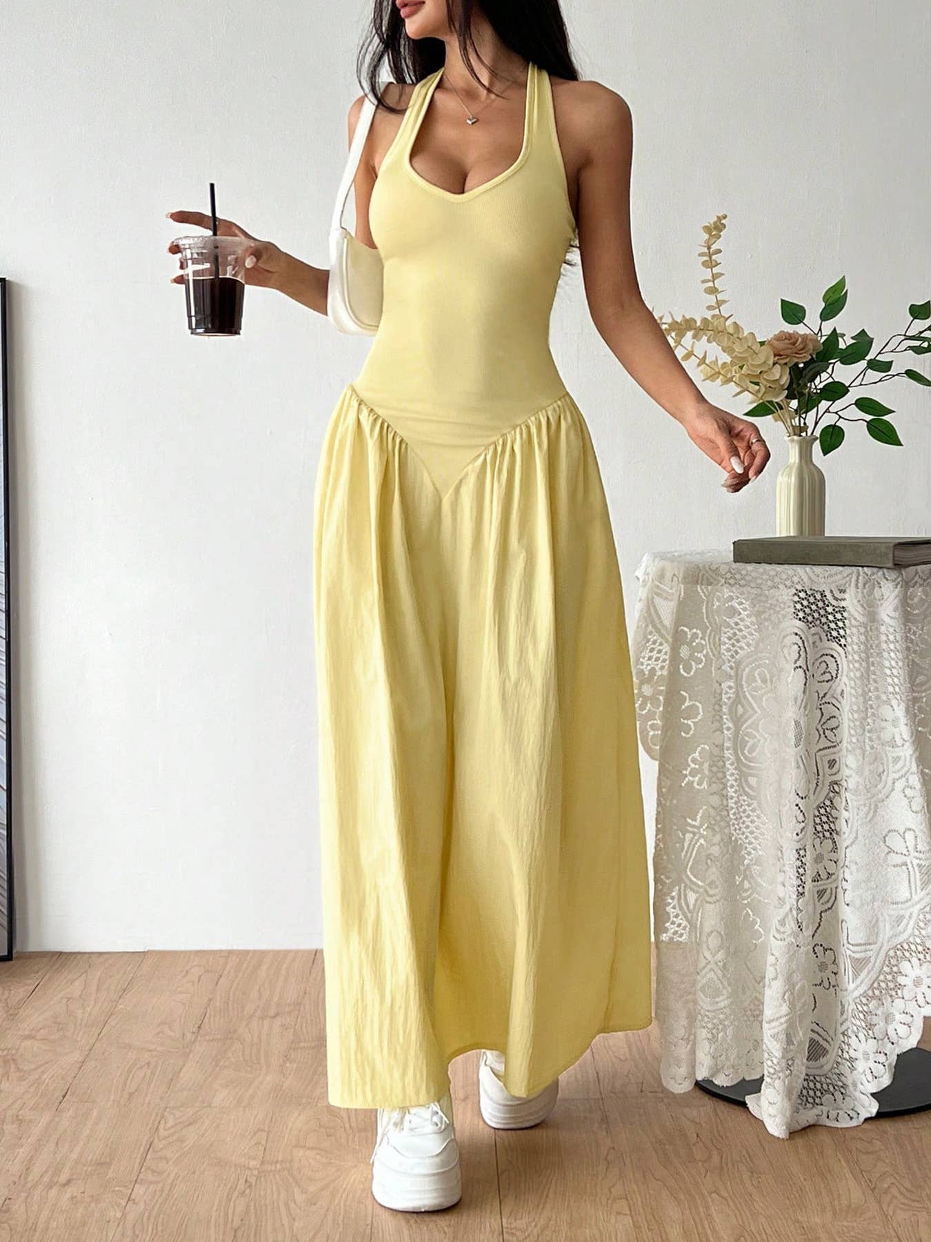 Tie Sexy casual solid-color halter dress