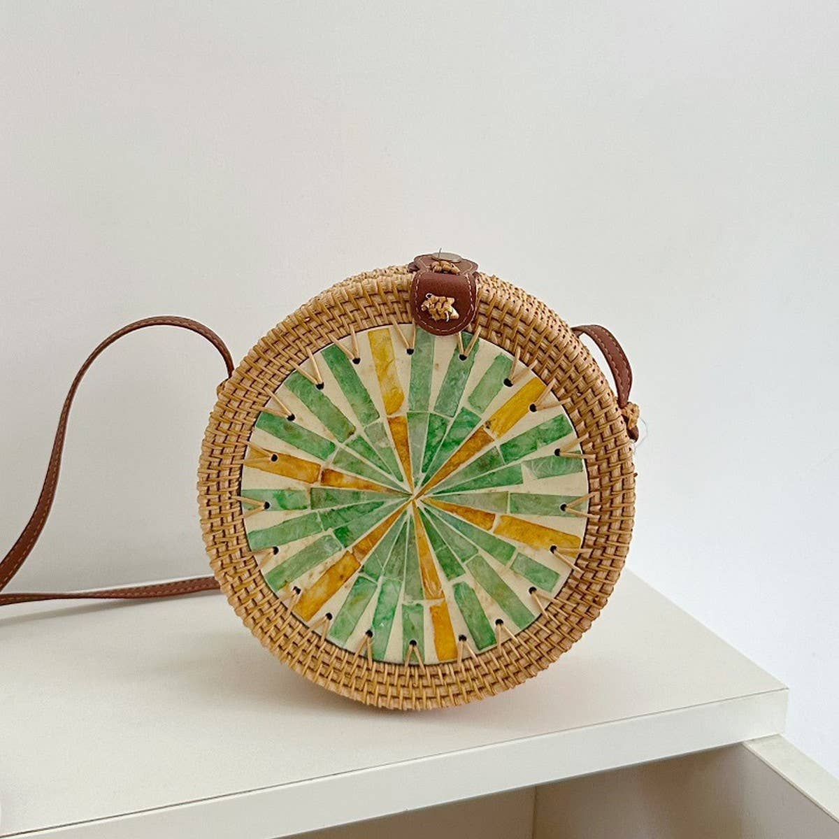 WOVEN COLORFUL SHELL SHOULDER CROSSBODY BAG_CWMM4546