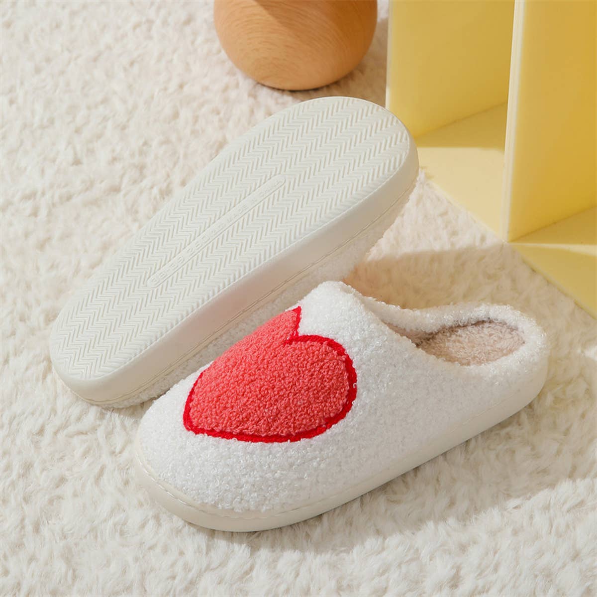 VALENTINE'S DAY SMILEY LOVE COTTON SLIPPERS