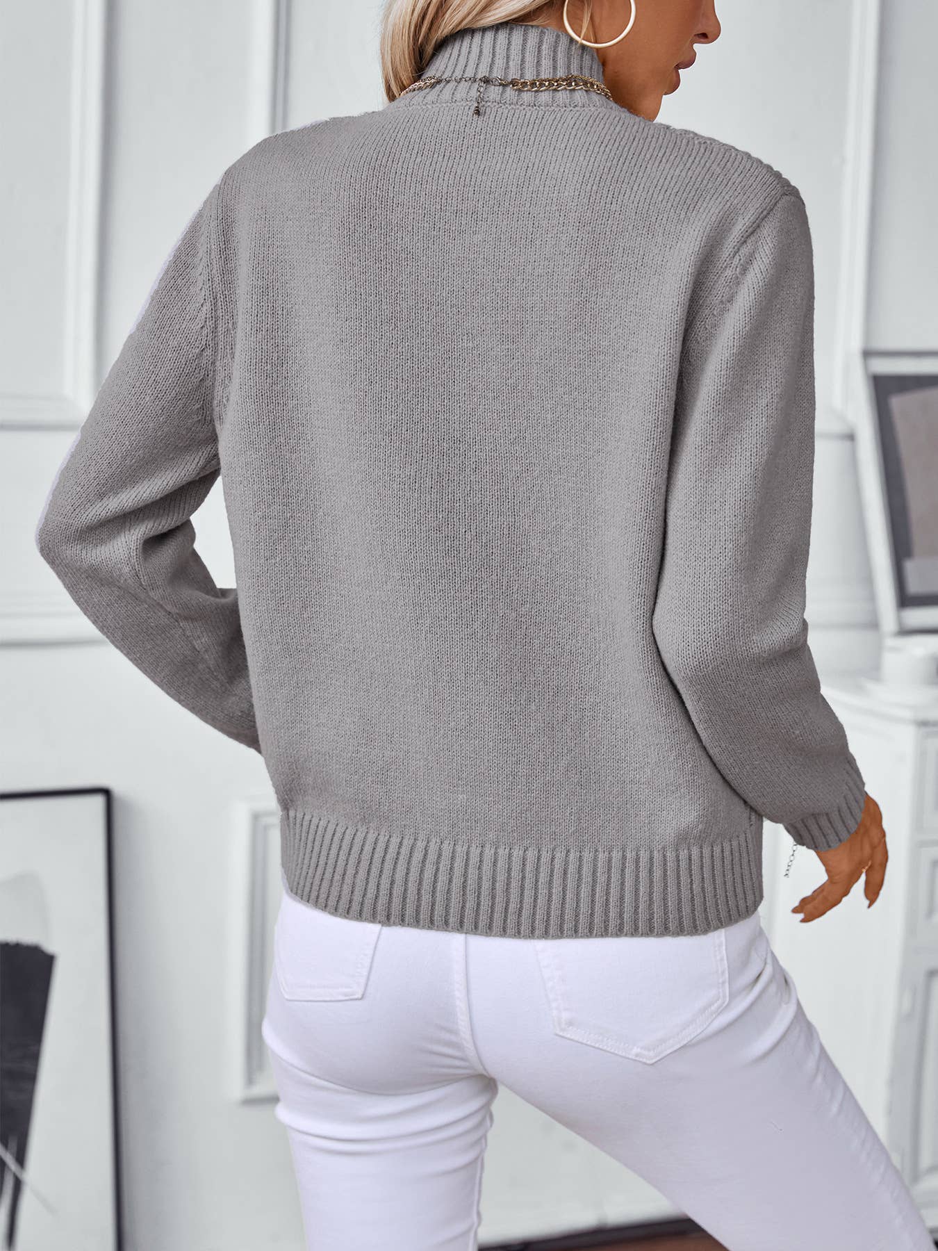 SOLID COLOR SEMI-TURTLENECK LONG-SLEEVED SWEATER