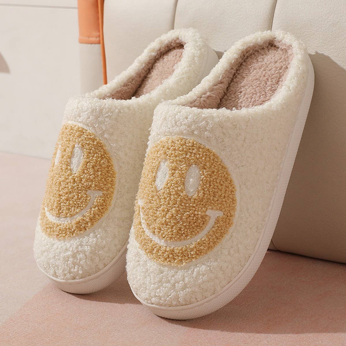 Cute Cartoon Smiling Face Fabric Slippers