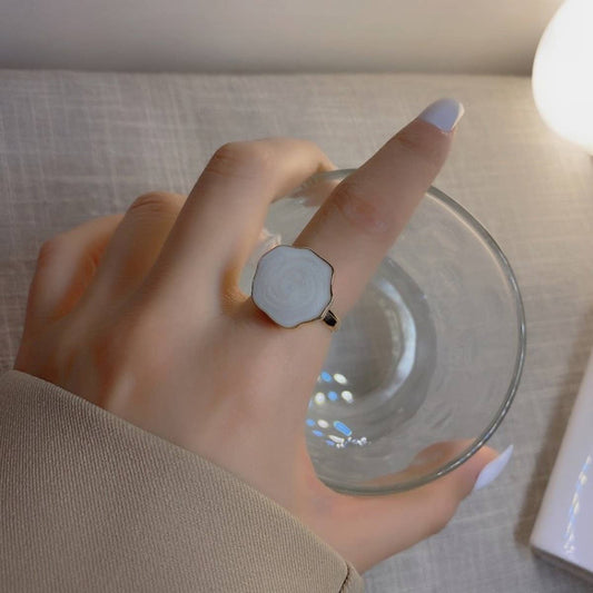 HONG KONG STYLE RETRO LUXURY RING