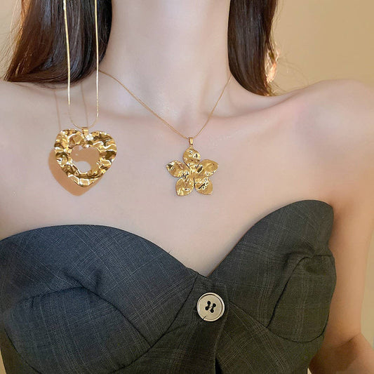 LIGHT LUXURY FASHION FLOWER PENDANT NECKLACE