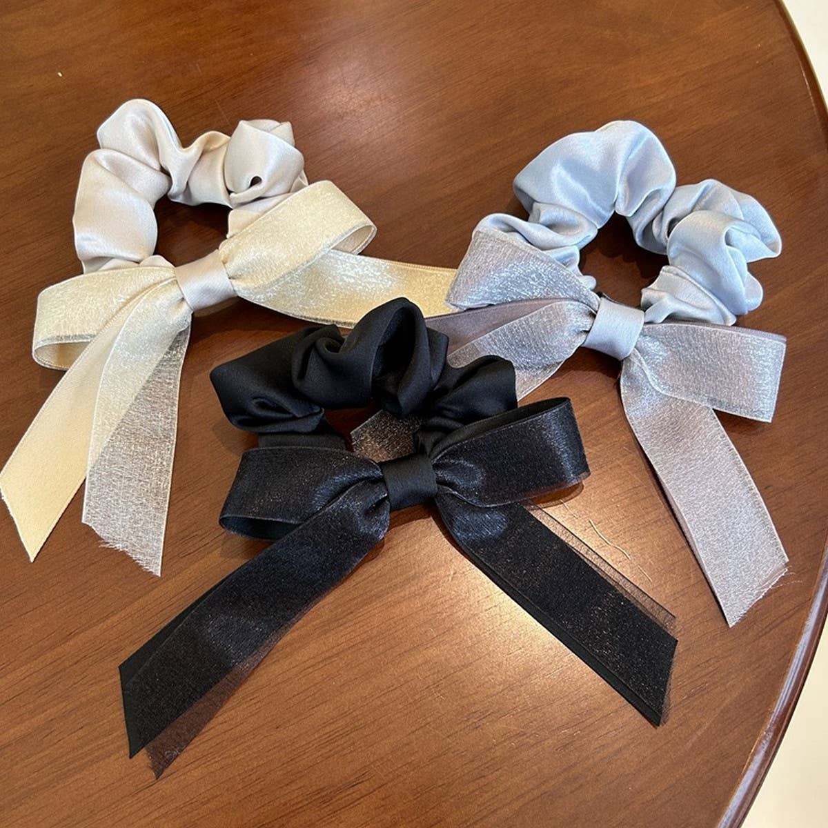 RETRO DOUBLE BOW HAIR SCRUTCHIES_CWAHA2813