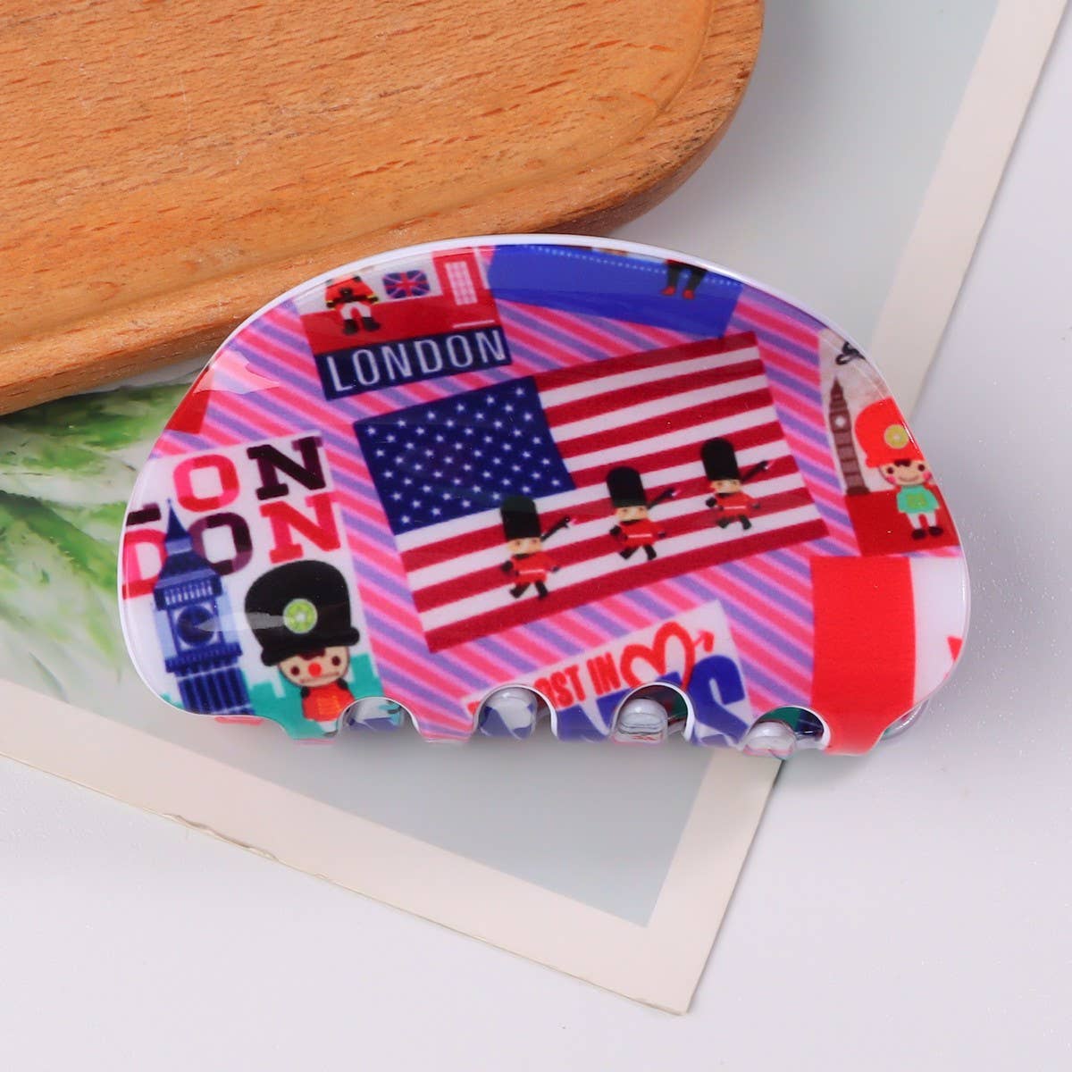 NEW SWEET AND VERSATILE HAIR CLIPS FOR JULY 4TH_CWAHA1270