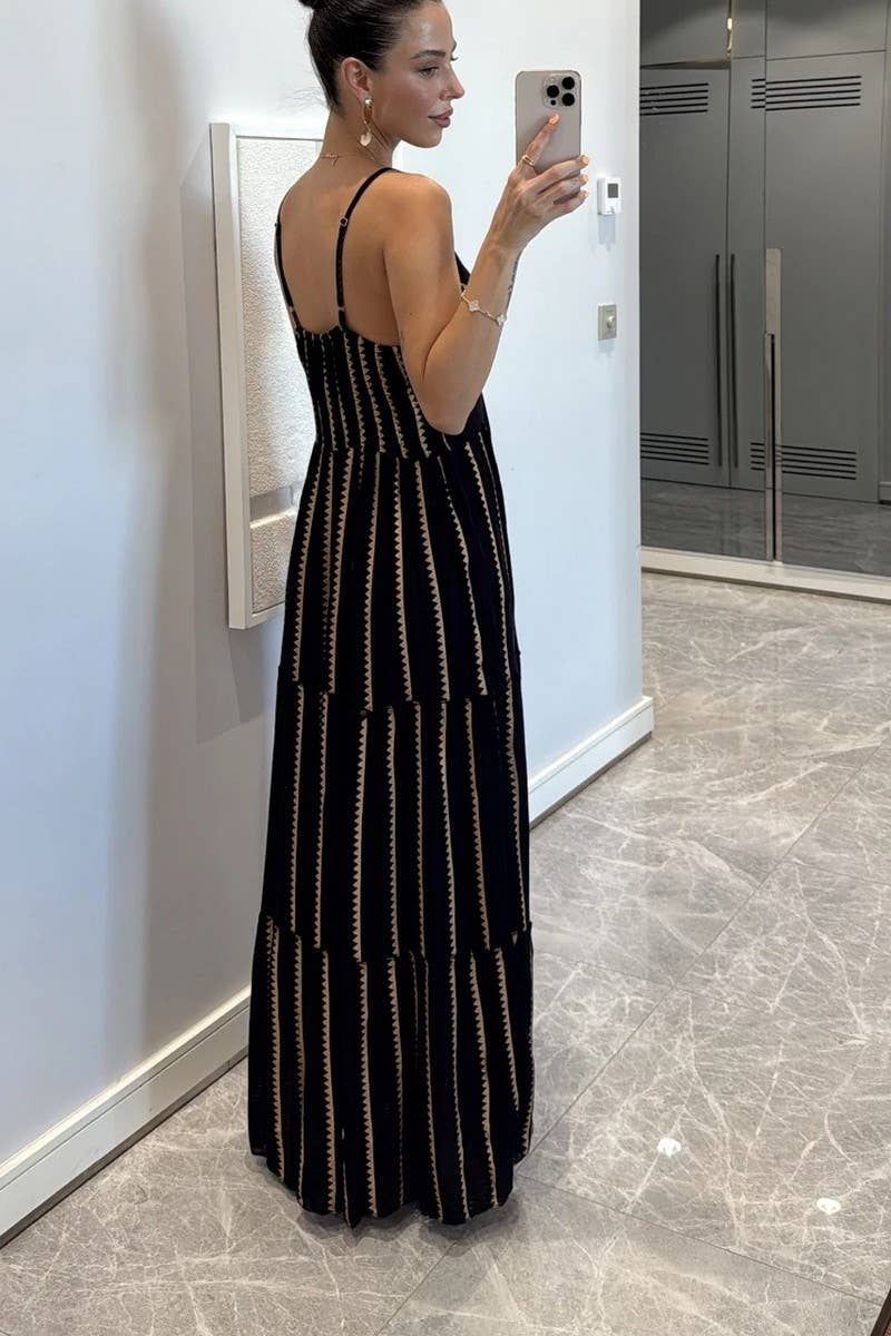 CWDMD6496_GEOMETRIC PRINT V-NECK PLEATED MAXI DRESS