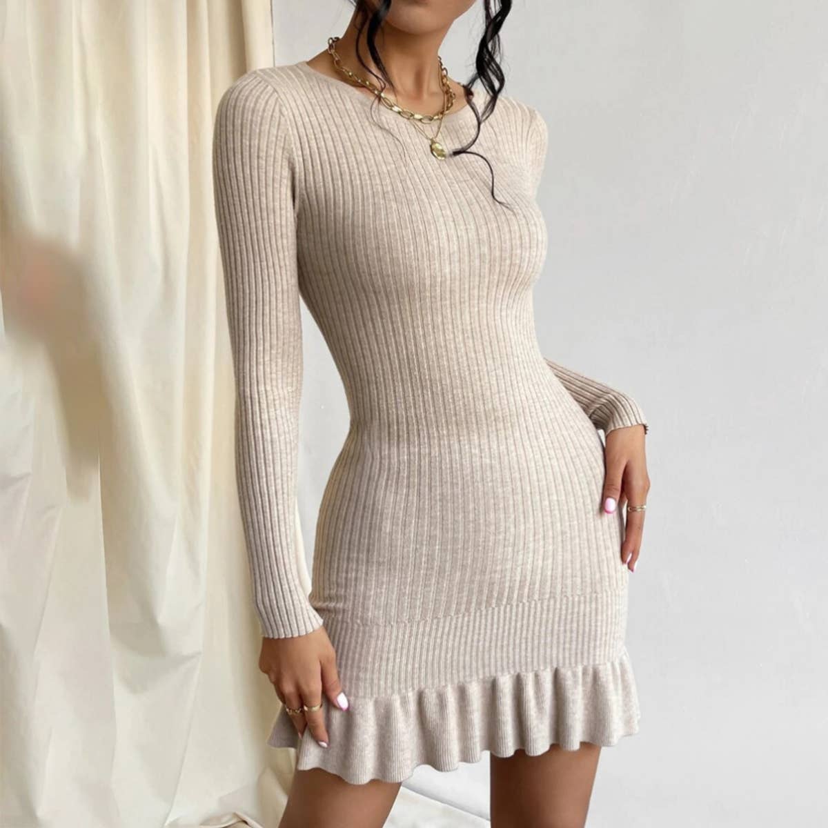 ROUND NECK SLIM SOLID COLOR MID-LENGTH KNIT DRESS
