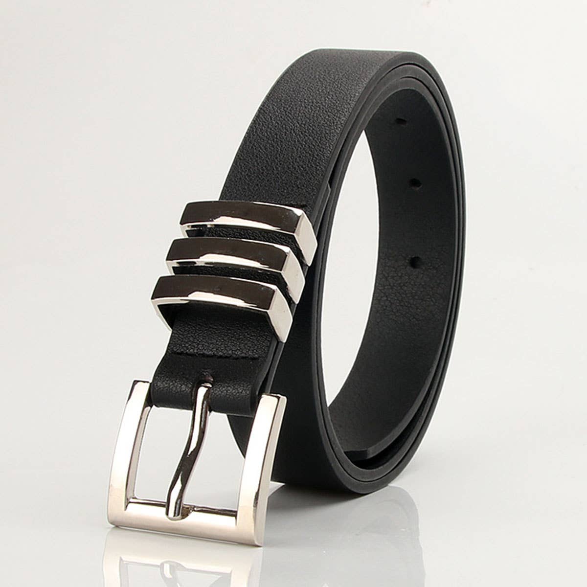 Versatile classic square pinhole denim belt