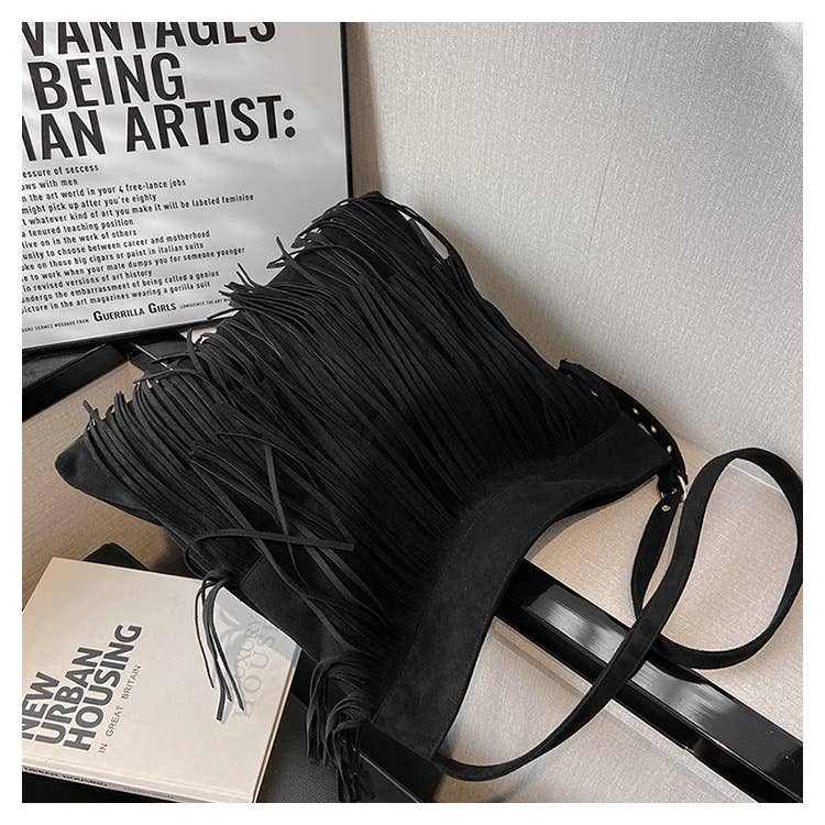 Fashionable fringed large-capacity crossbody bag