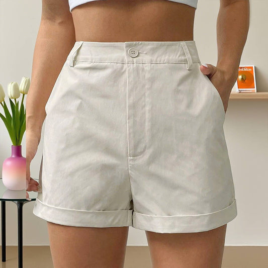 Casual, loose, simple and solid-colored shorts